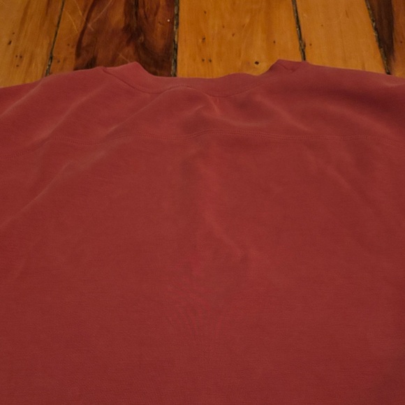 Lululemon Women's Red Sweater - Picture 7 of 7